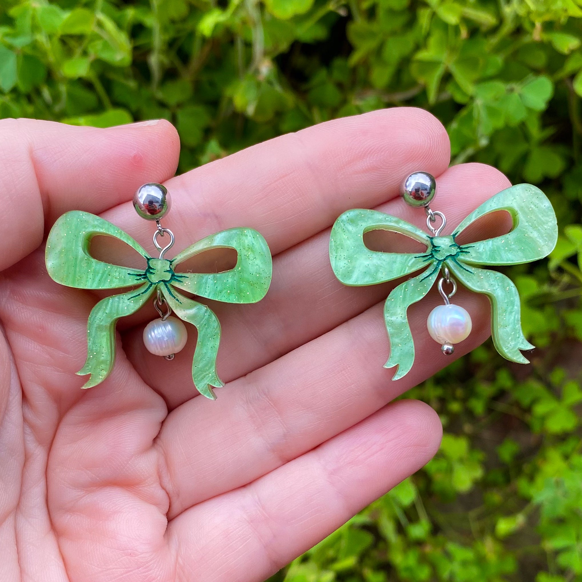 COQUETTE BOWS | PERIDOT