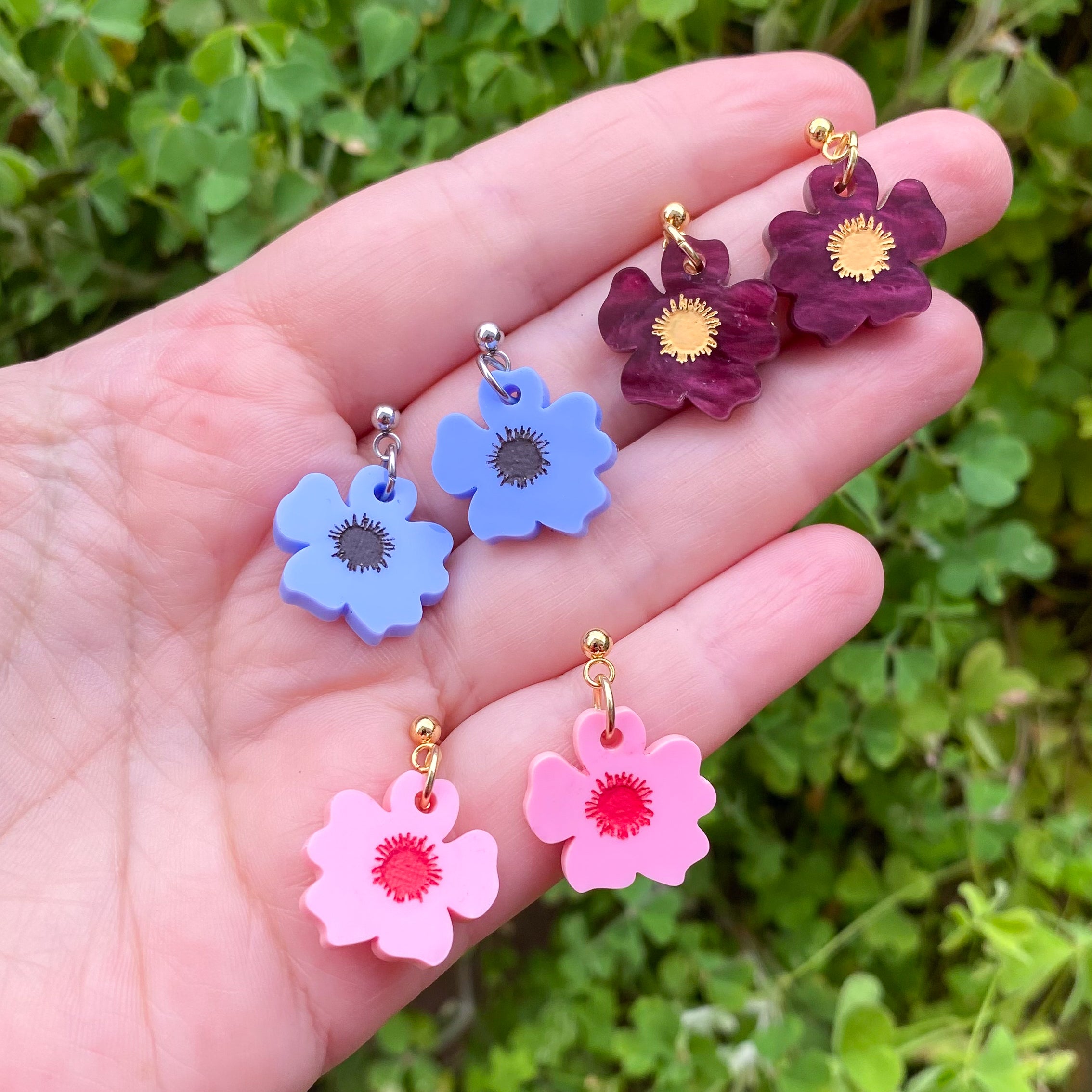 WILD ROSE MINI DANGLE | CORNFLOWER